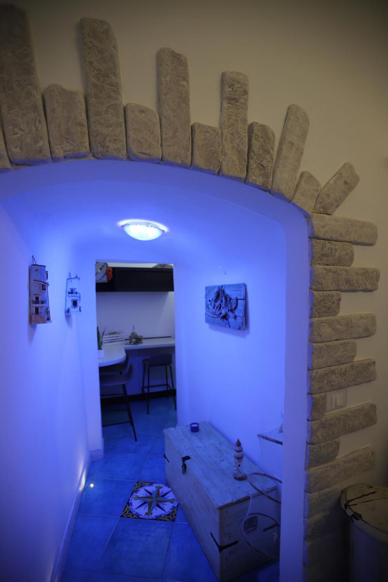 Piazzetta Petrone Apartments + Parking Vieste Exterior photo